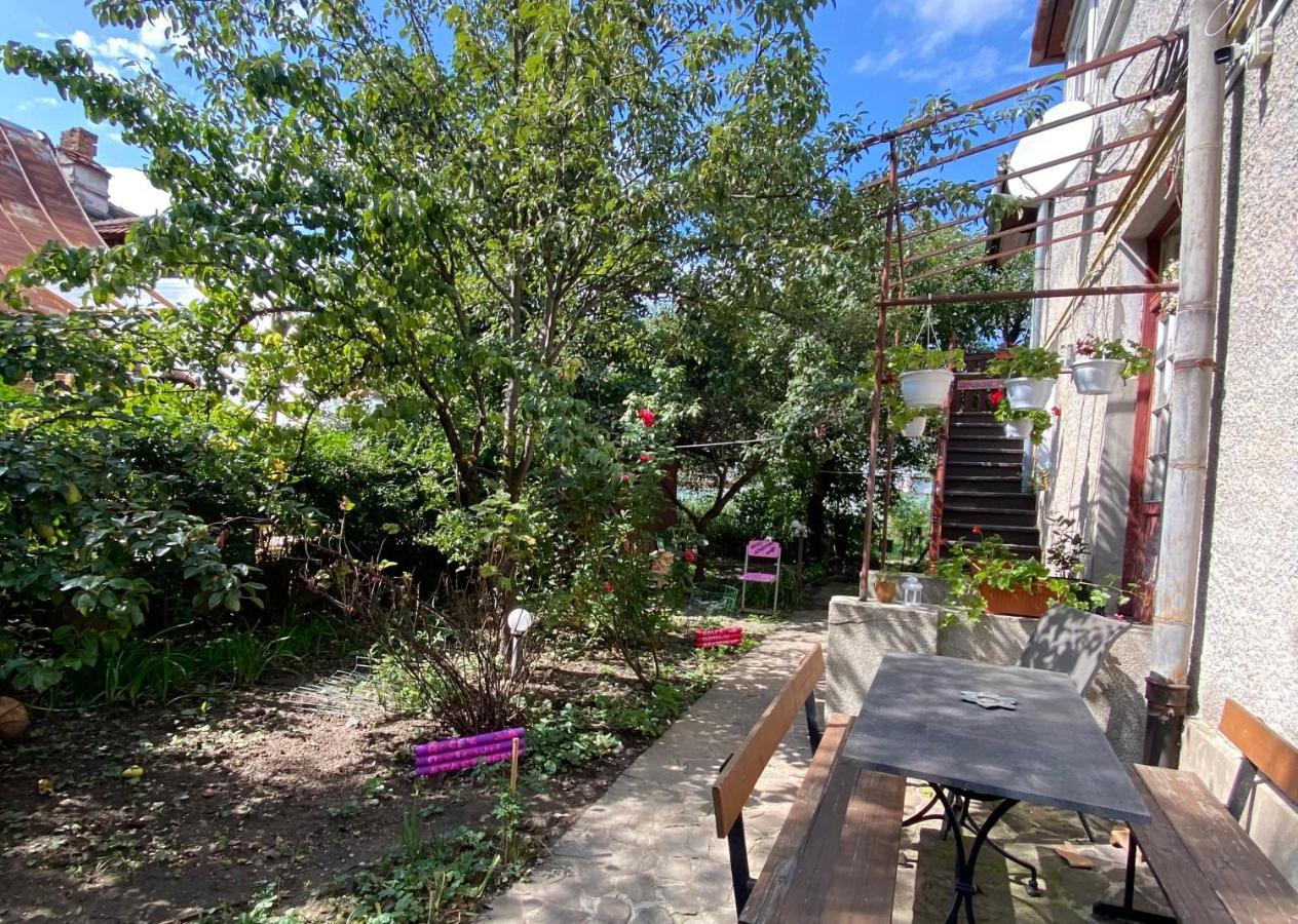 Rose'S Oldtown Apartment Брашов Екстериор снимка