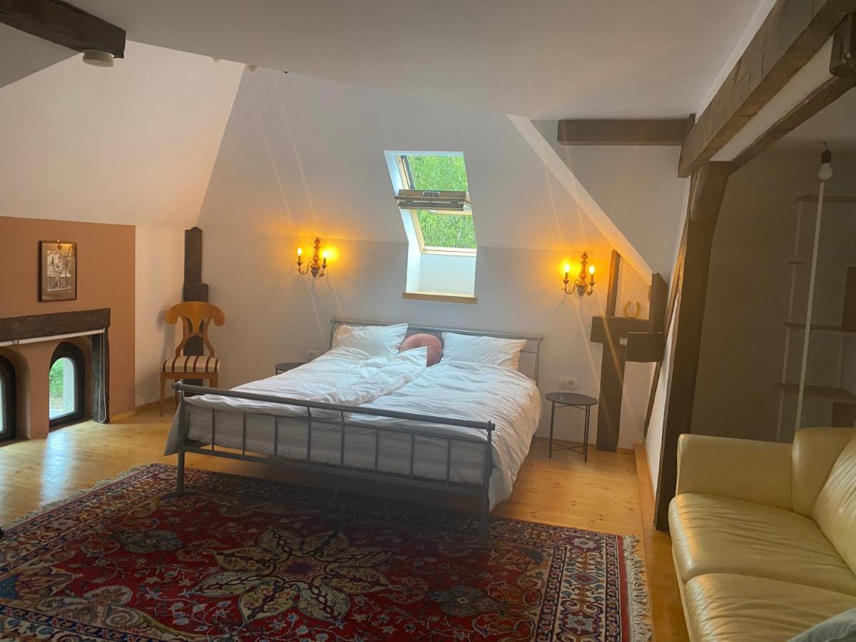 Rose'S Oldtown Apartment Брашов Екстериор снимка