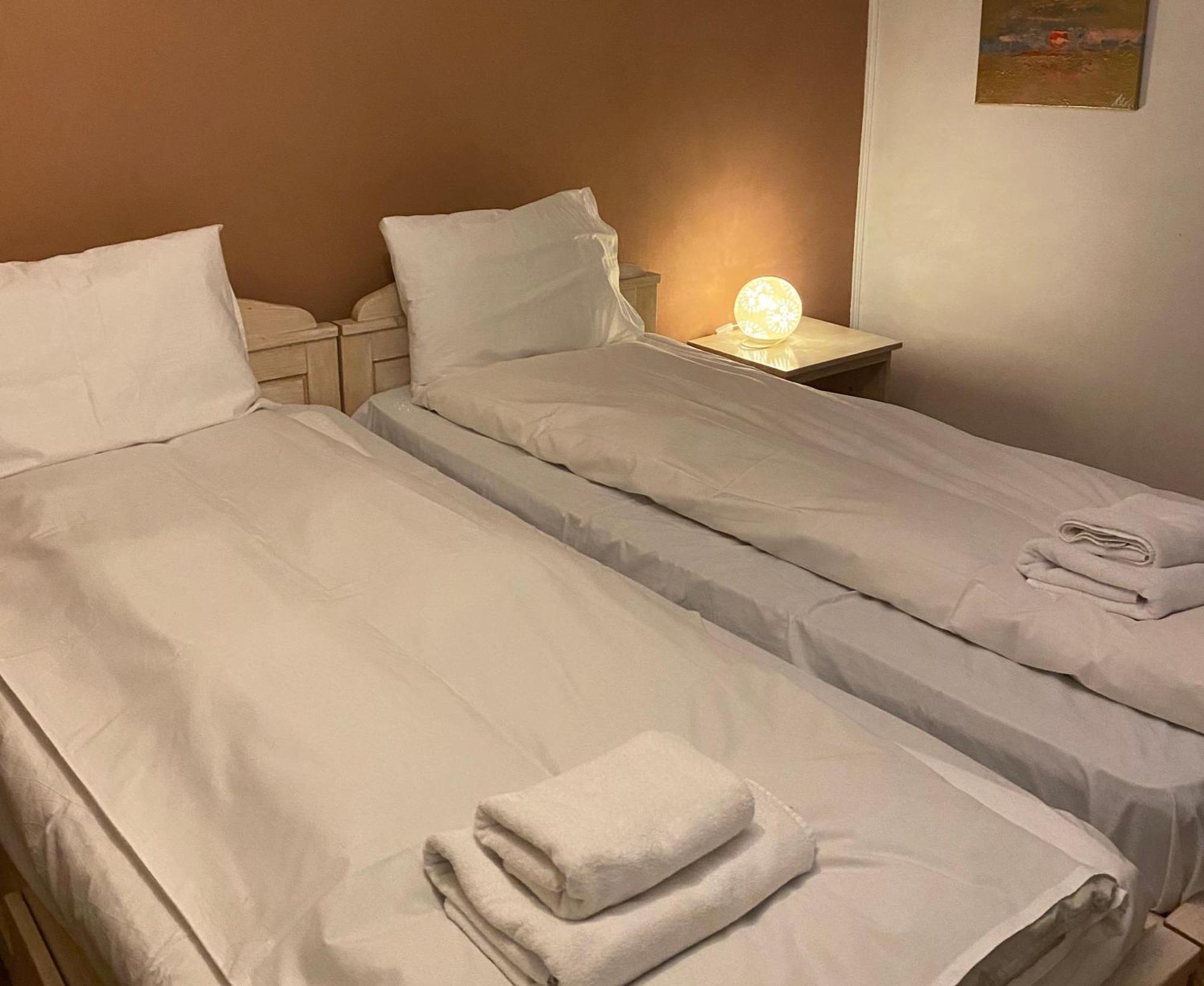 Rose'S Oldtown Apartment Брашов Екстериор снимка