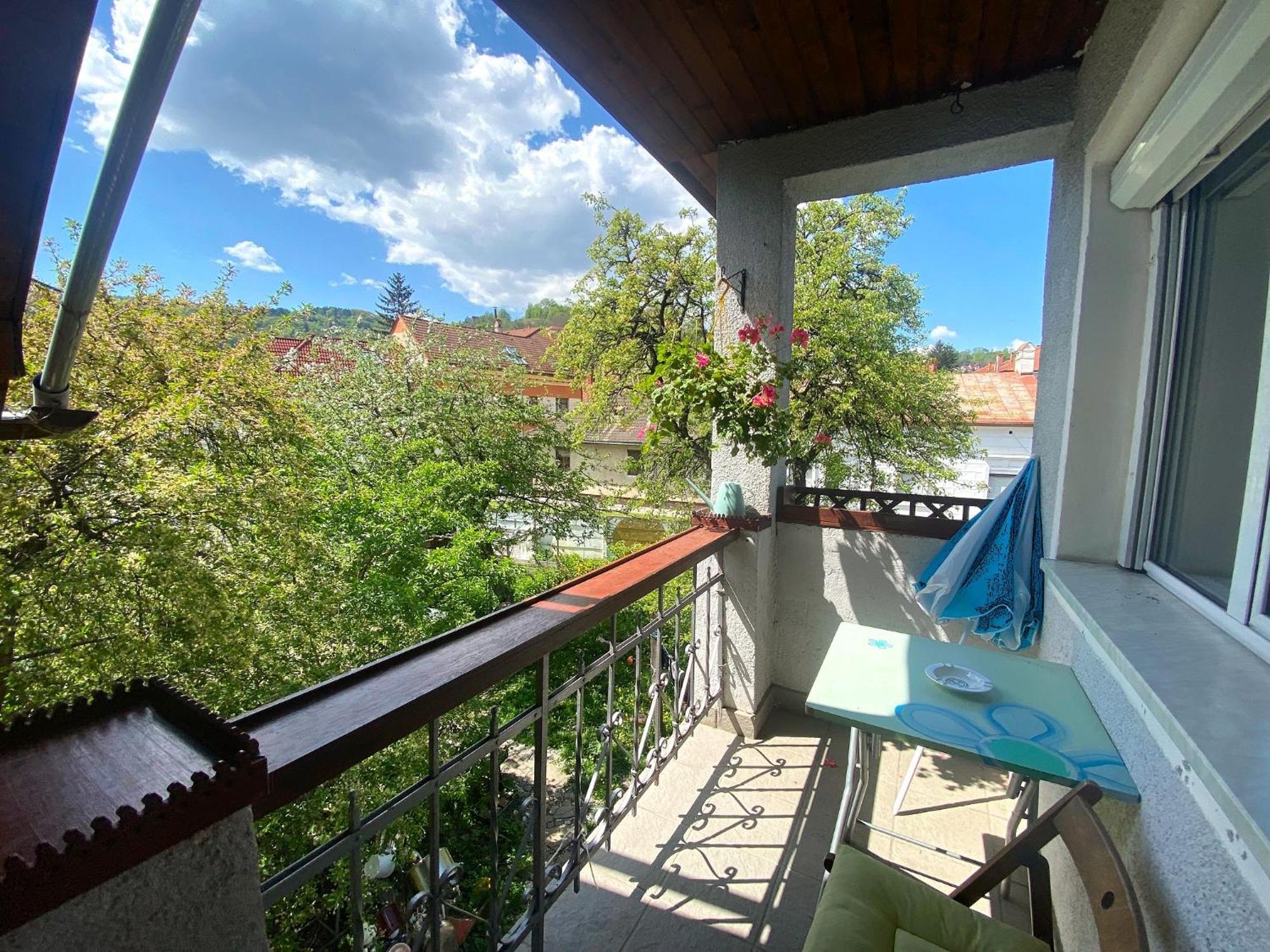 Rose'S Oldtown Apartment Брашов Екстериор снимка